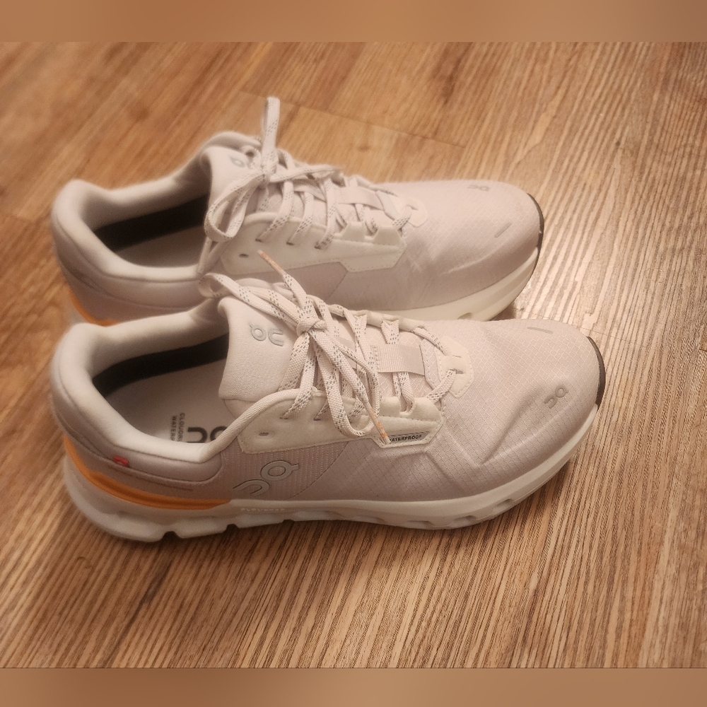 Size. 7.5 Cloudrunner. 2. Women's Waterprof - Picture 6 of 10